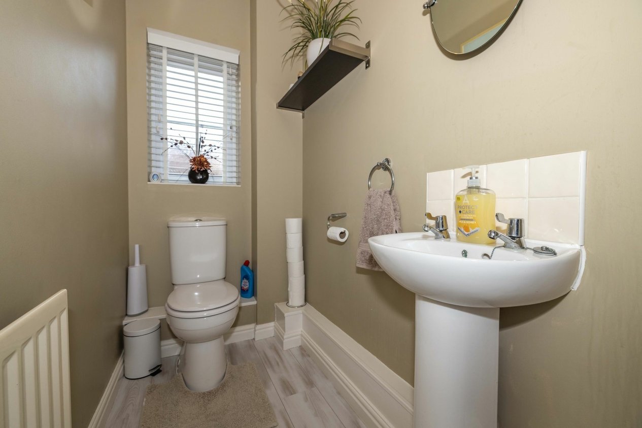 Properties For Sale in Hedgers Way  Kingsnorth
