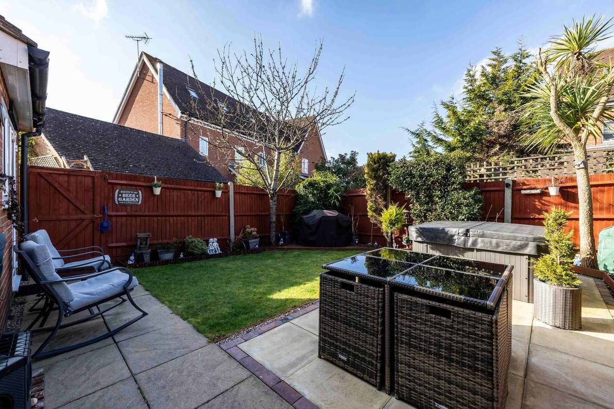 Properties For Sale in Hedgers Way  Kingsnorth