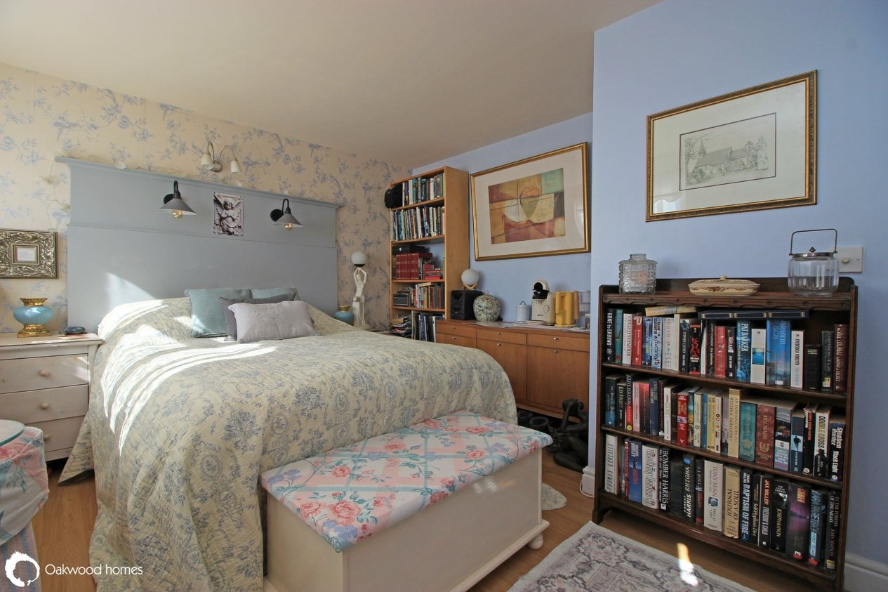 Properties Under Offer in Helena Avenue 