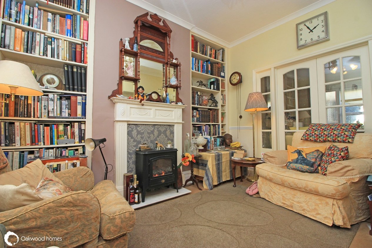 Properties Under Offer in Helena Avenue 