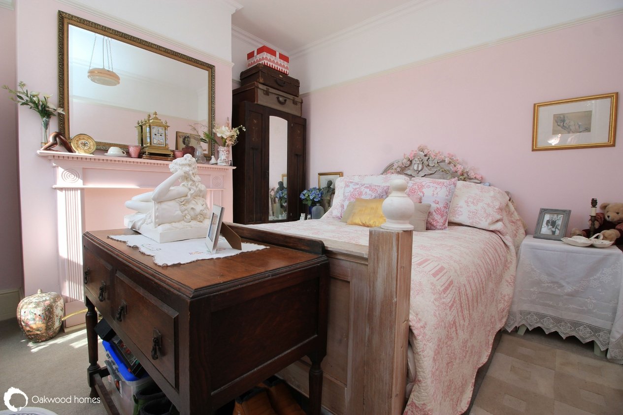 Properties Under Offer in Helena Avenue 