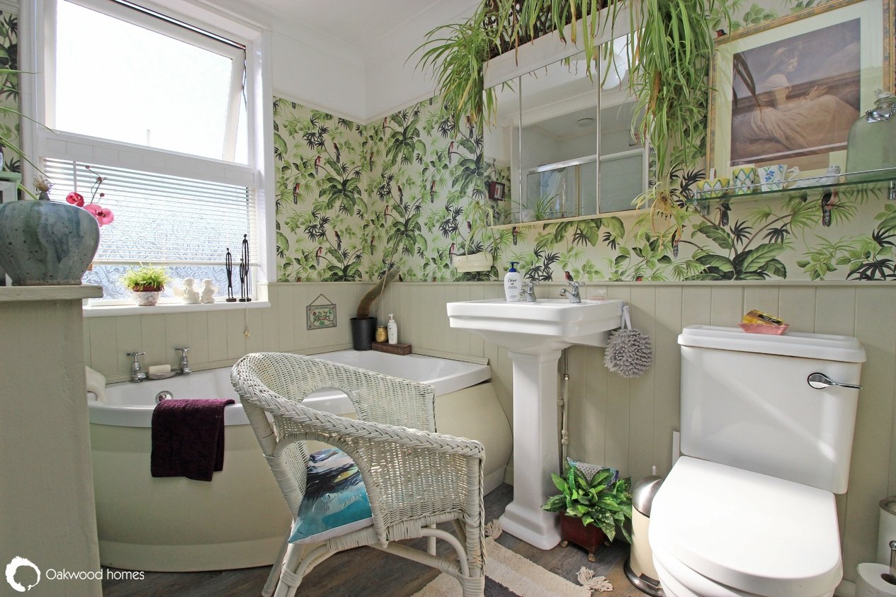 Properties Under Offer in Helena Avenue 