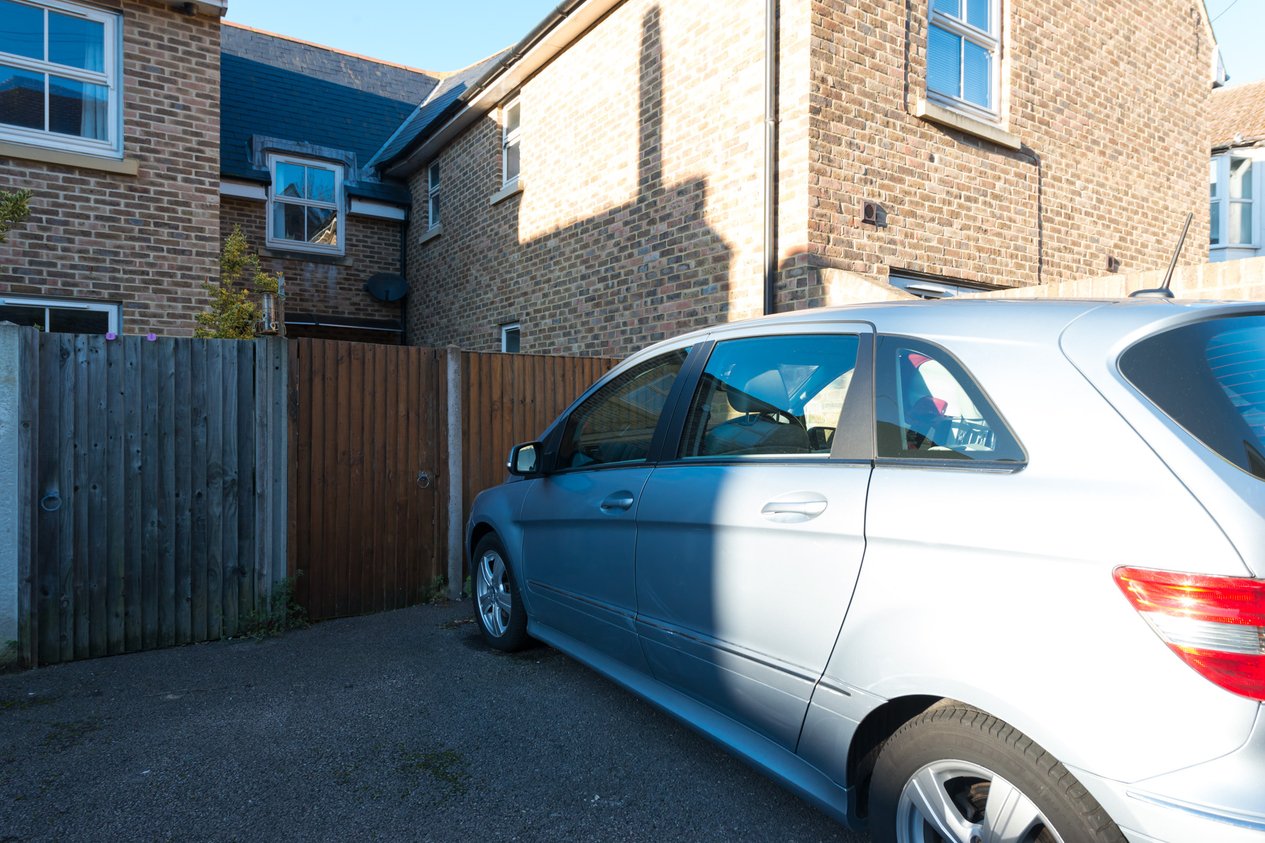 Properties Under Offer in Hereson Road Ramsgate