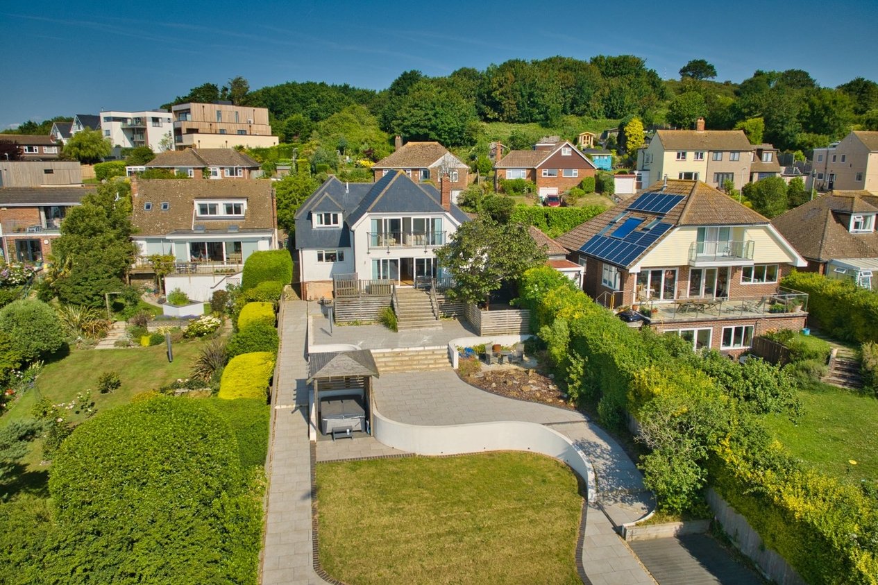 Properties For Sale in High Ridge Hythe