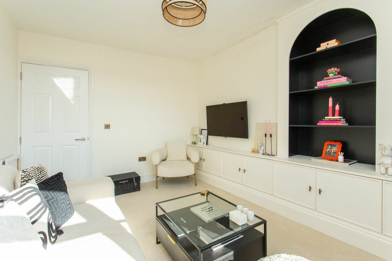 Properties For Sale in High Street  Canterbury