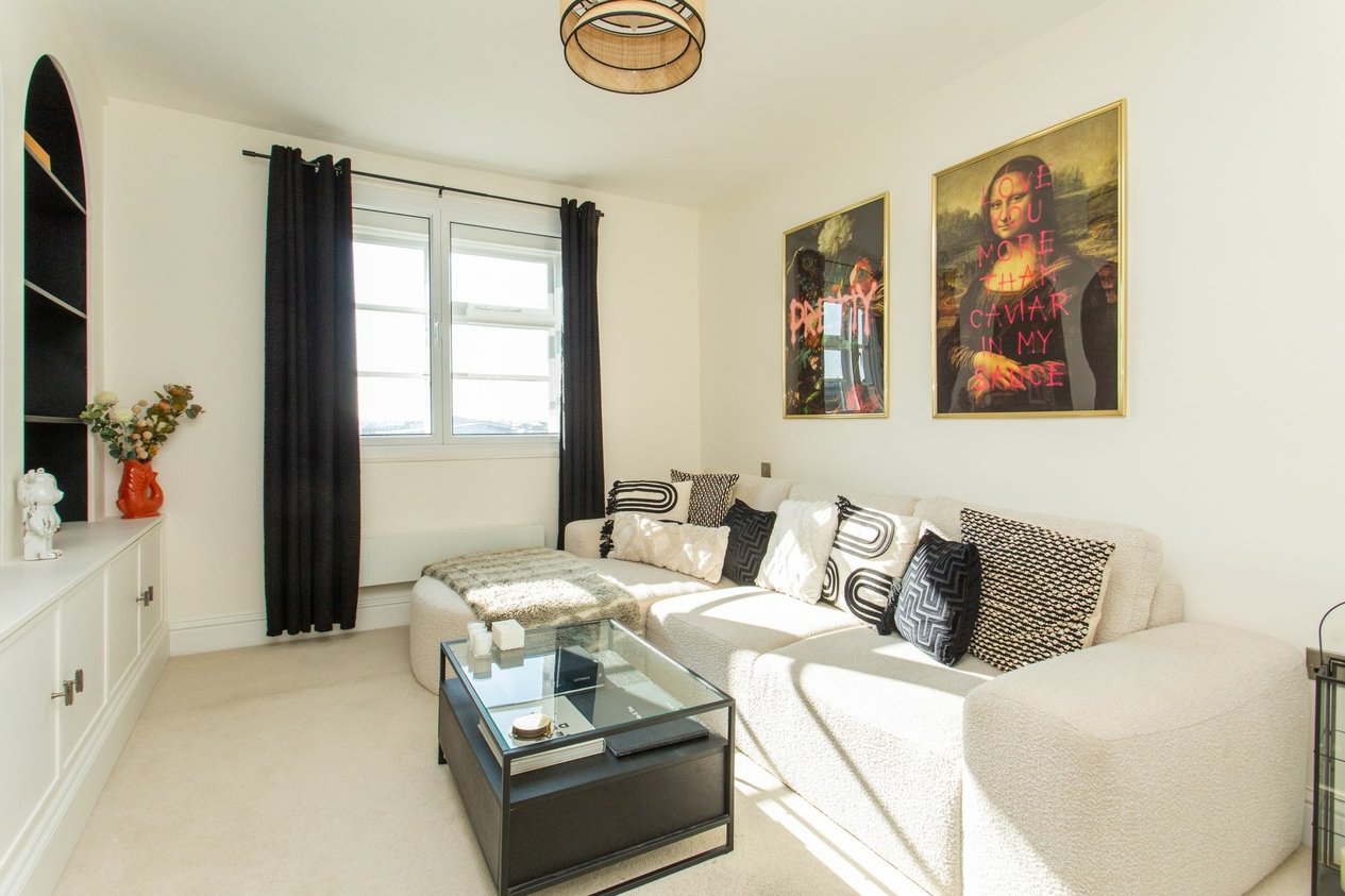 Properties For Sale in High Street  Canterbury