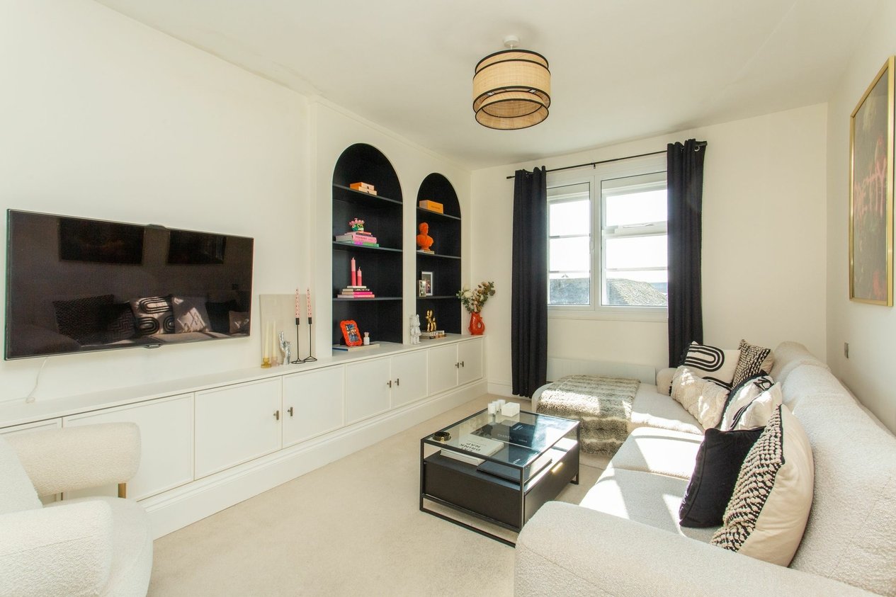 Properties For Sale in High Street  Canterbury
