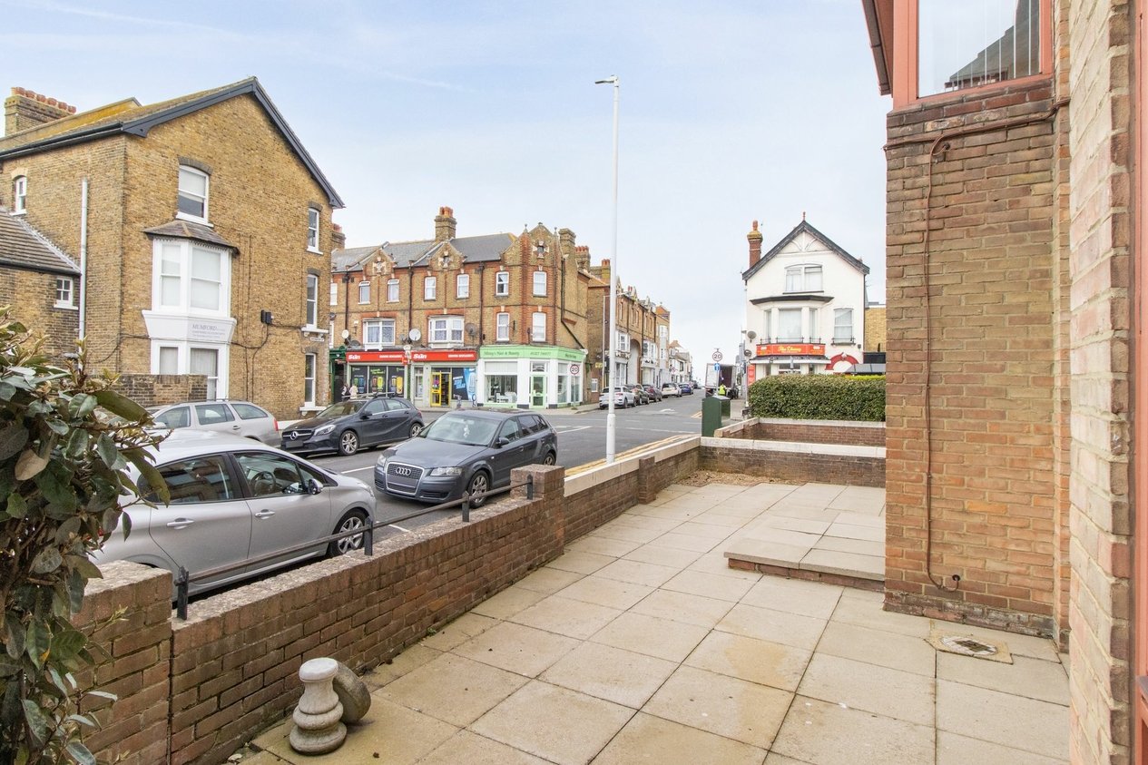 Properties Sold Subject To Contract in High Street  Cavendish Court High Street