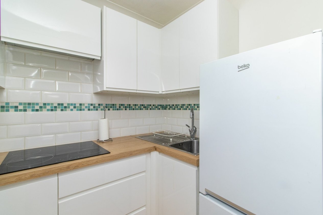 Properties Sold Subject To Contract in High Street  Cavendish Court High Street