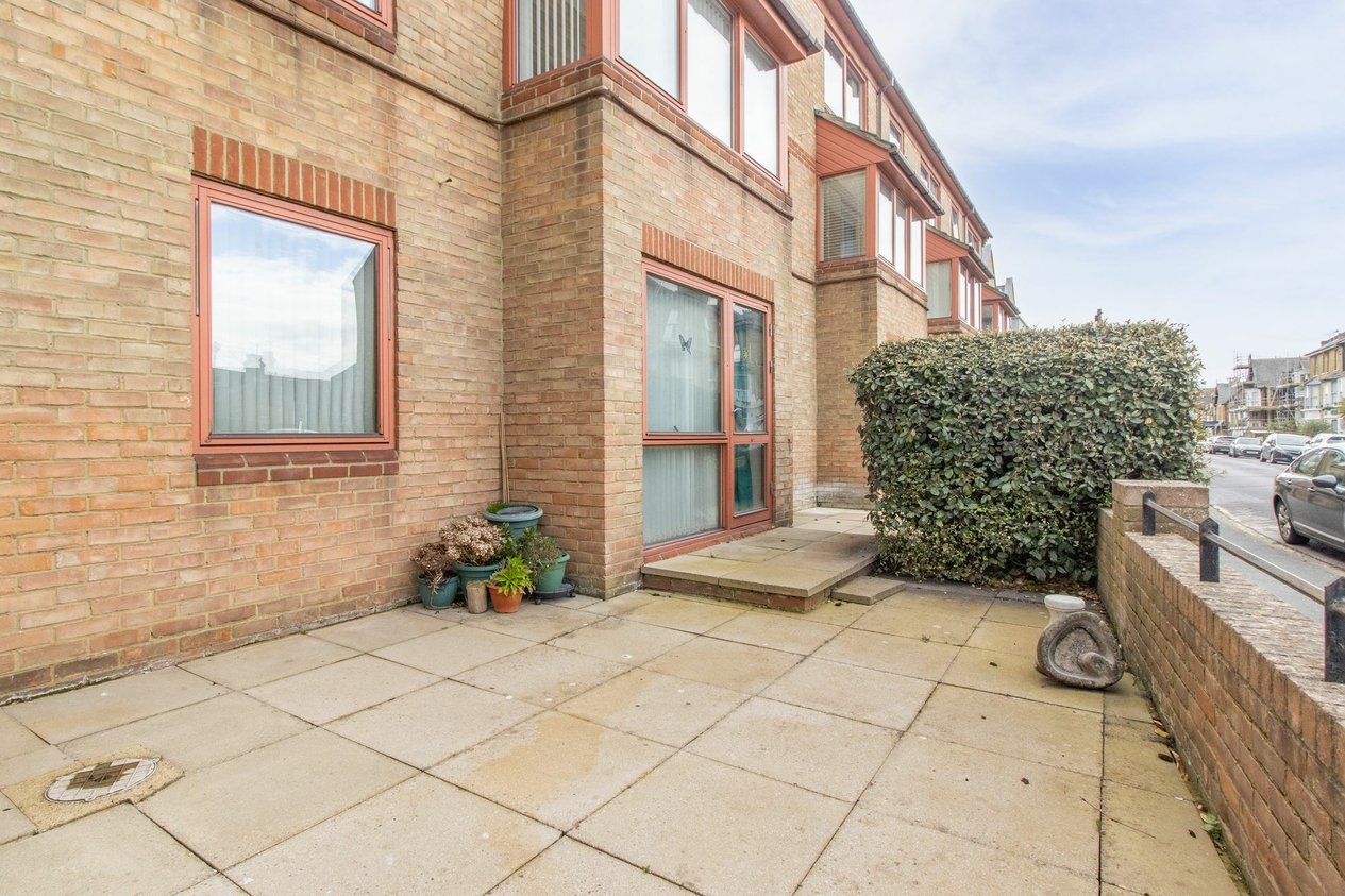 Properties Sold Subject To Contract in High Street  Cavendish Court High Street
