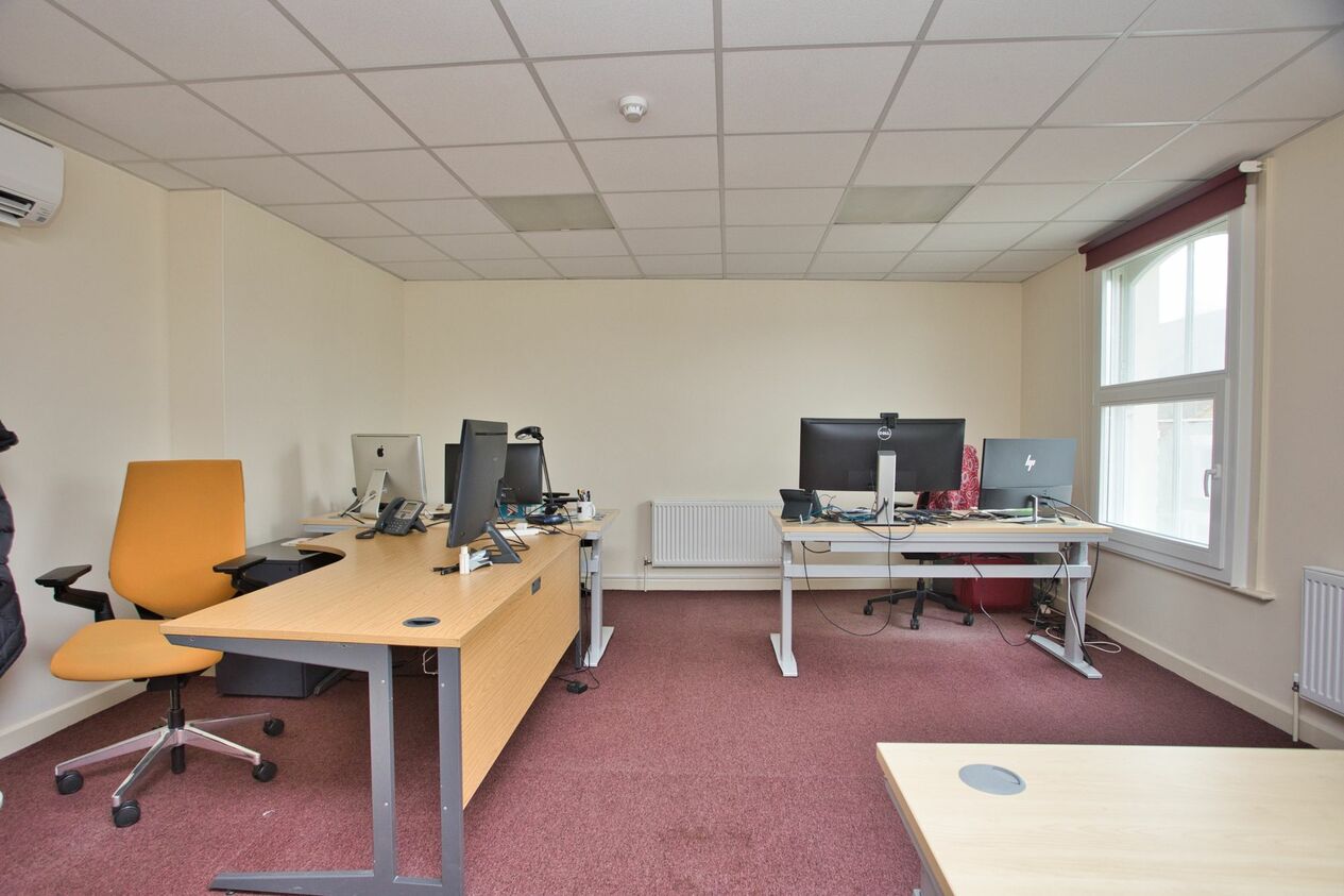 Properties Sold Subject To Contract in High Street  Deal