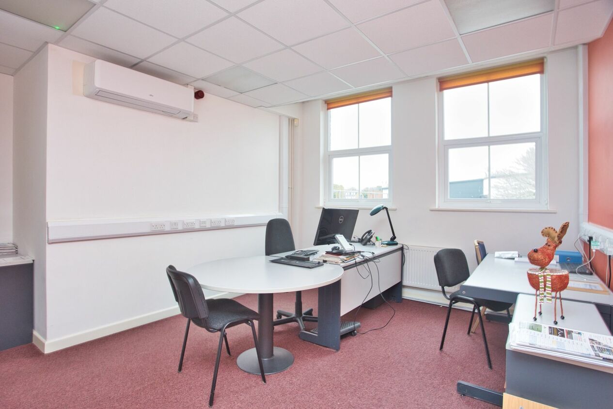 Properties Sold Subject To Contract in High Street  Deal