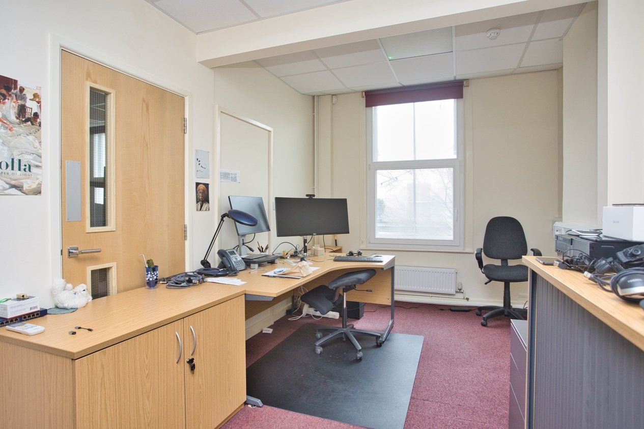 Properties Under Offer in High Street Deal
