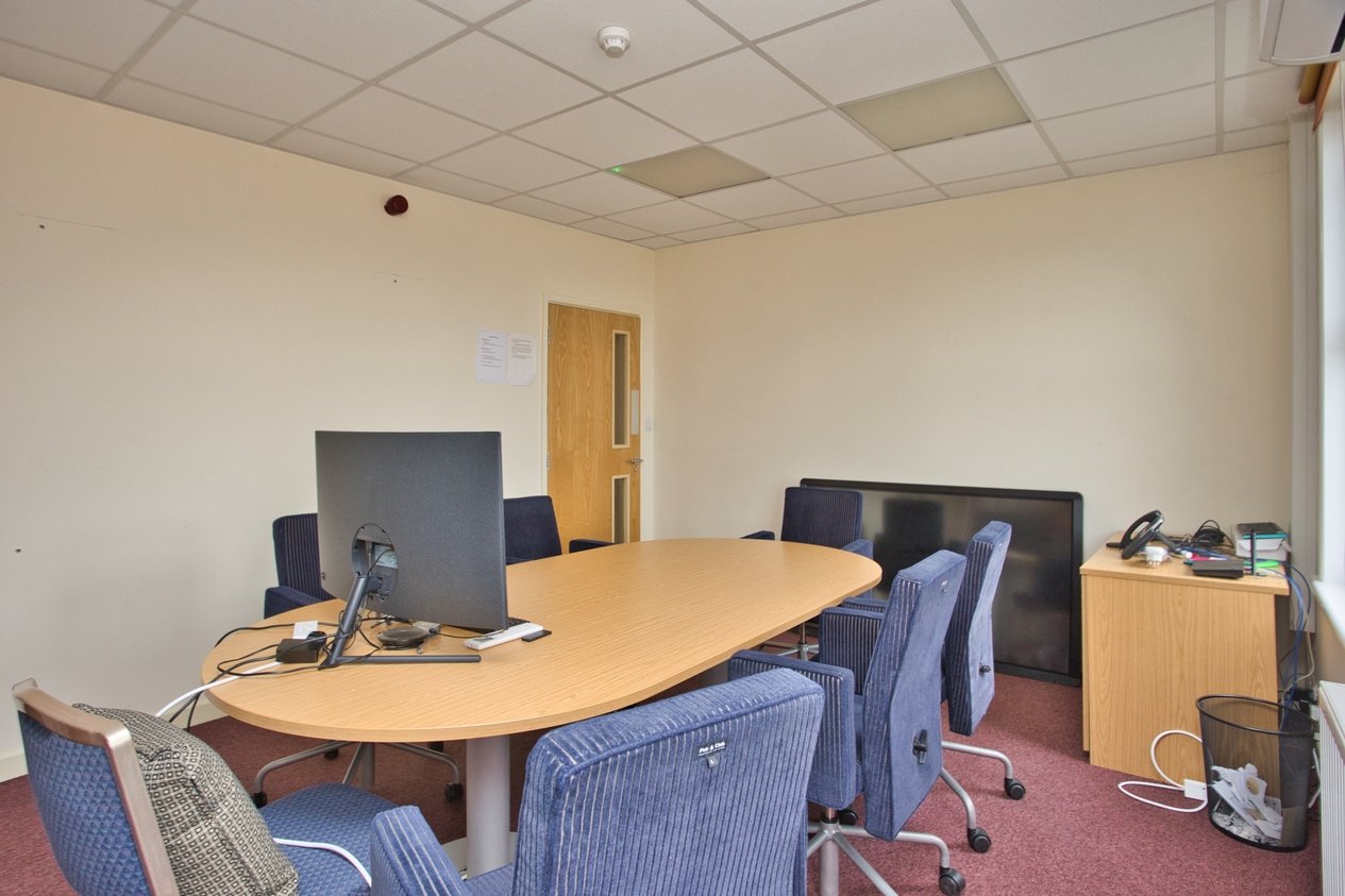Properties Under Offer in High Street Deal