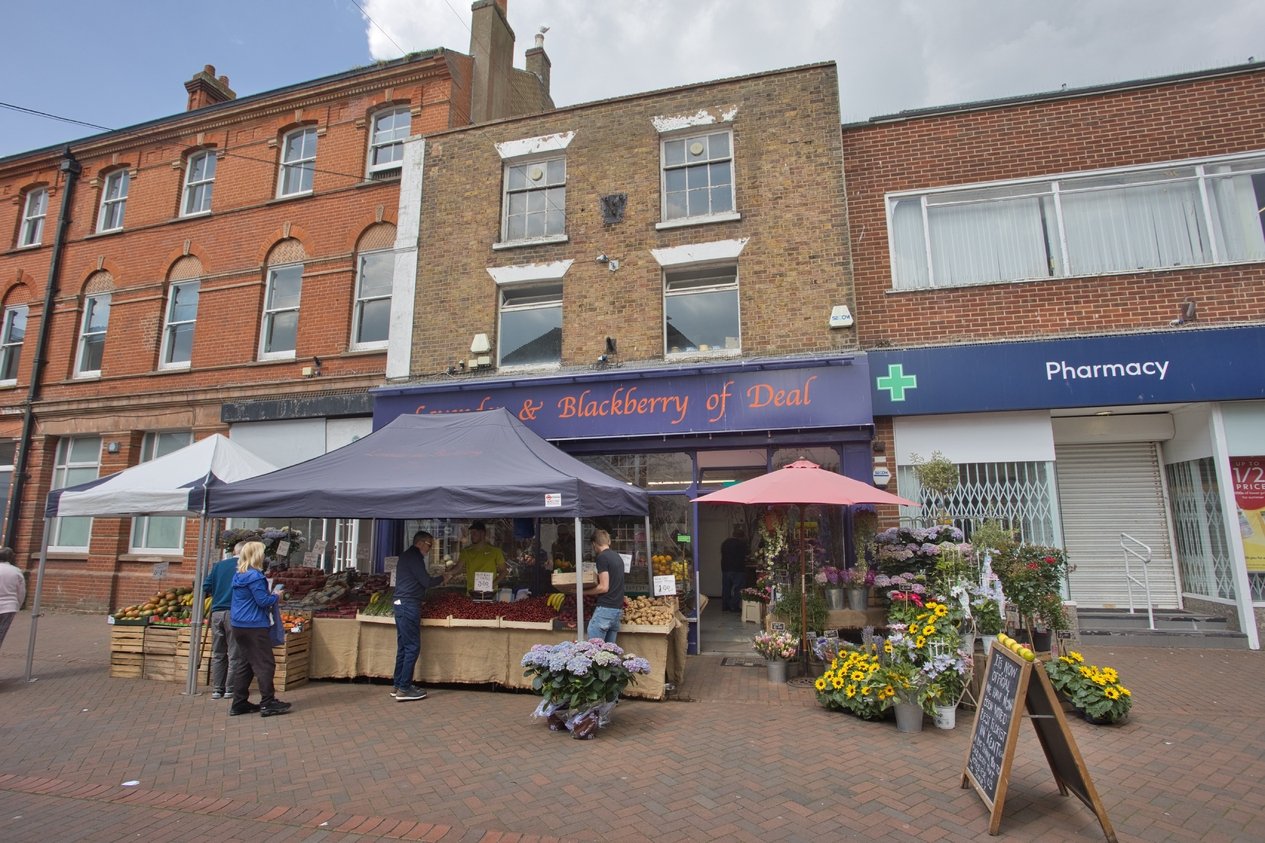 Properties For Sale in High Street Deal