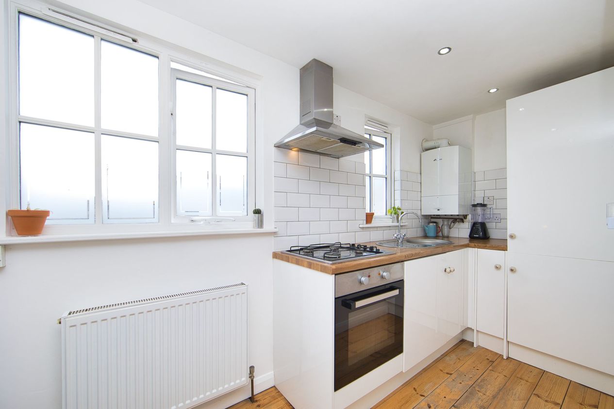 Properties For Sale in High Street  Dymchurch