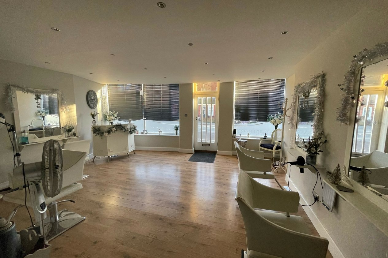 Properties For Sale in High Street Dymchurch