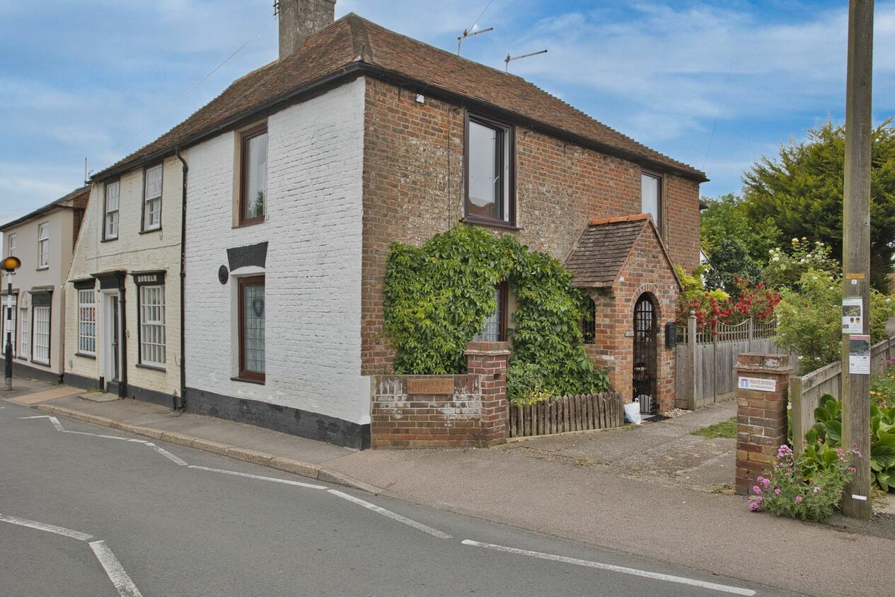 Properties For Sale in High Street  Eastry