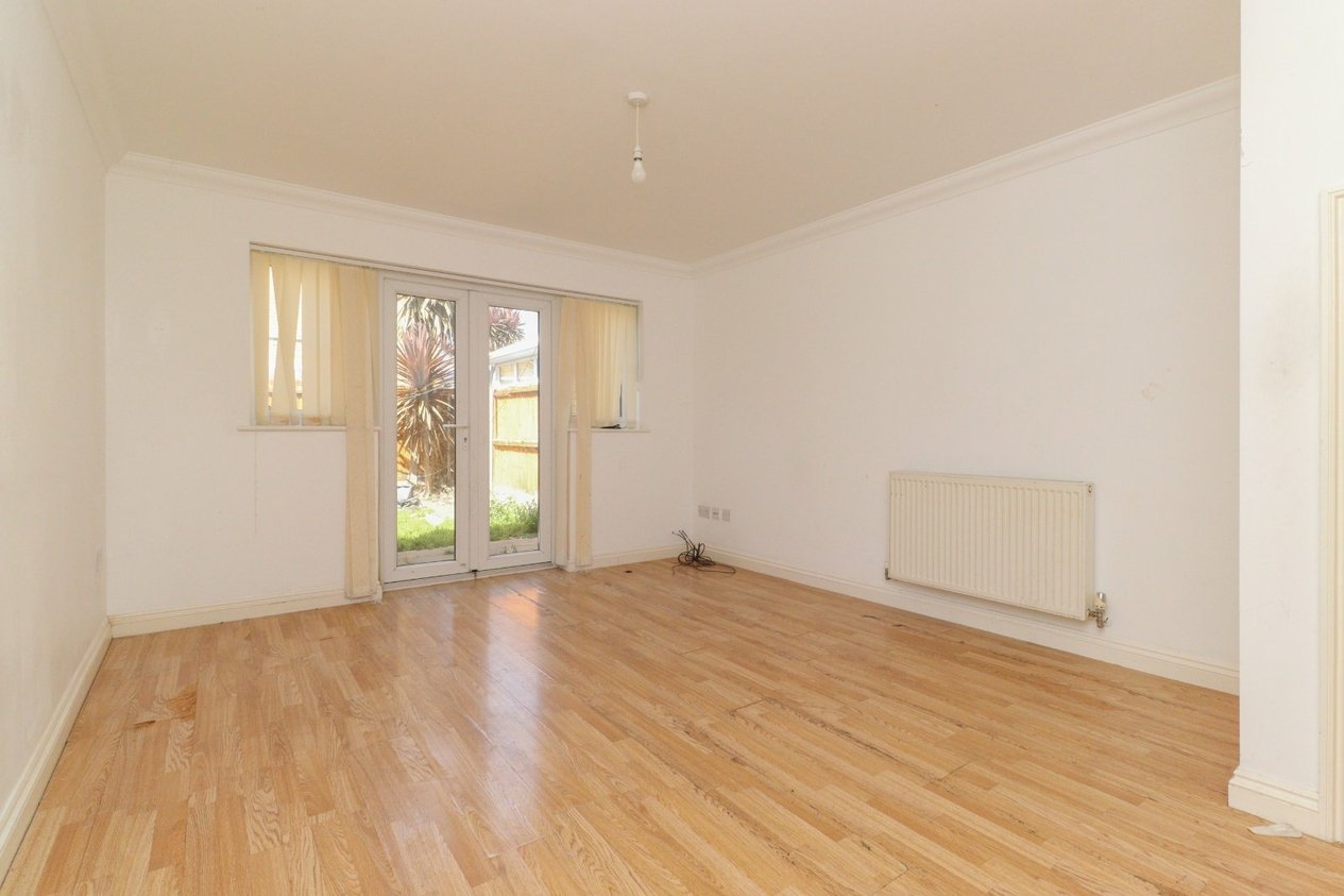 Properties Under Offer in High Street Garlinge