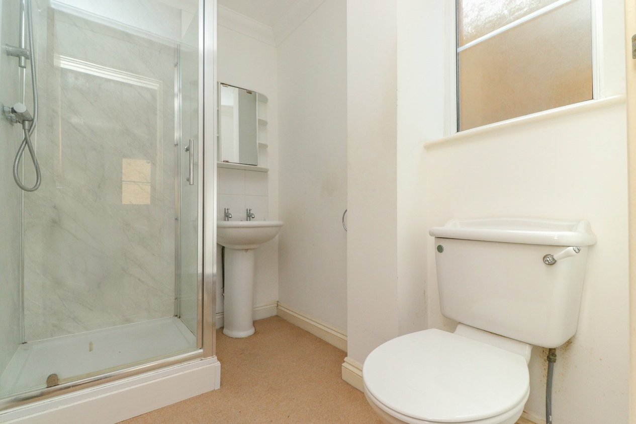 Properties Under Offer in High Street Garlinge