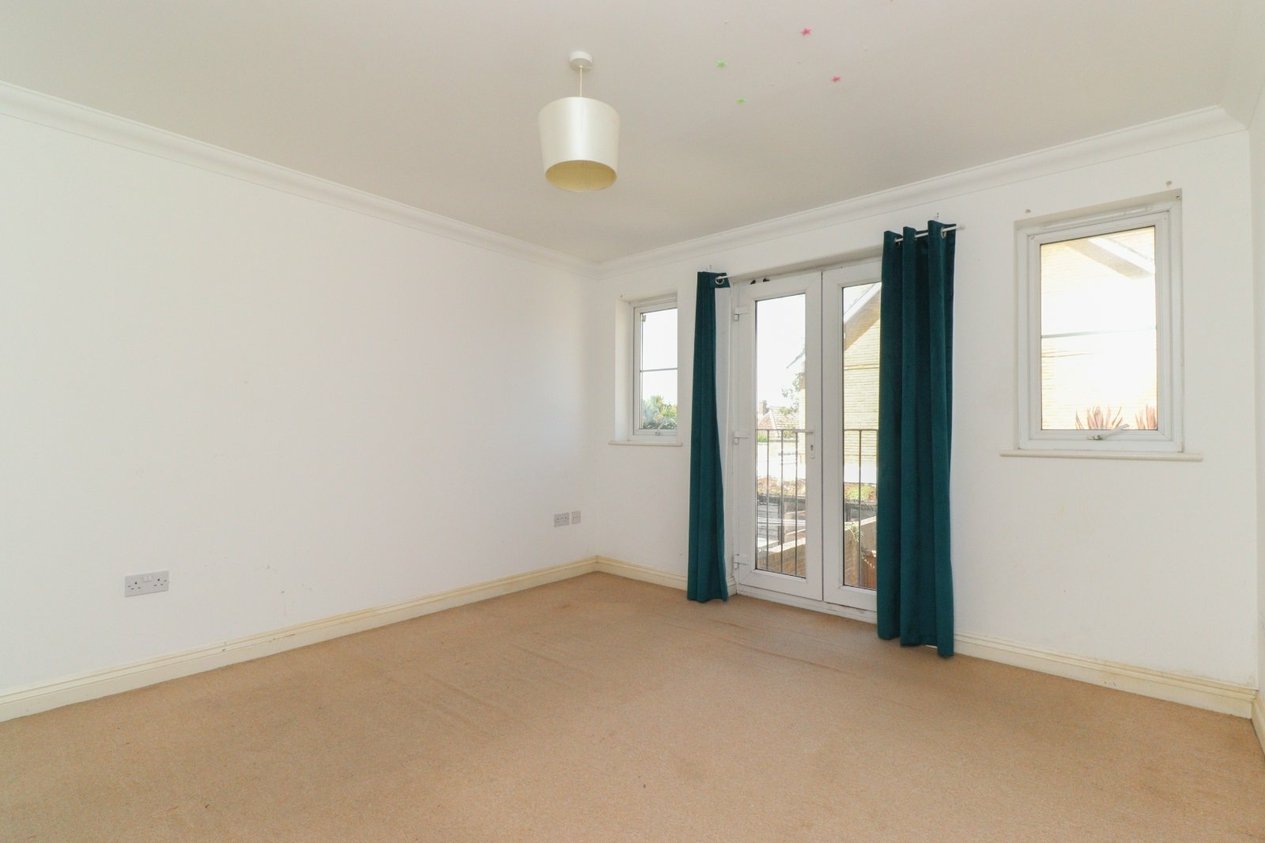 Properties Under Offer in High Street Garlinge
