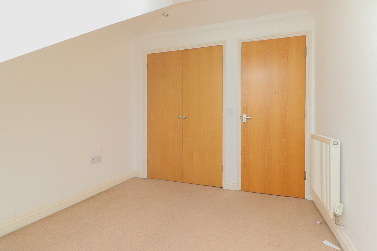 Properties Under Offer in High Street Garlinge