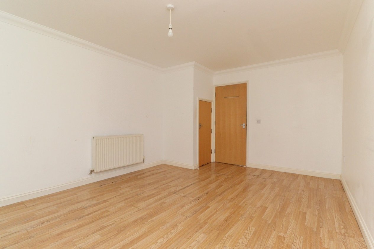 Properties Under Offer in High Street Garlinge
