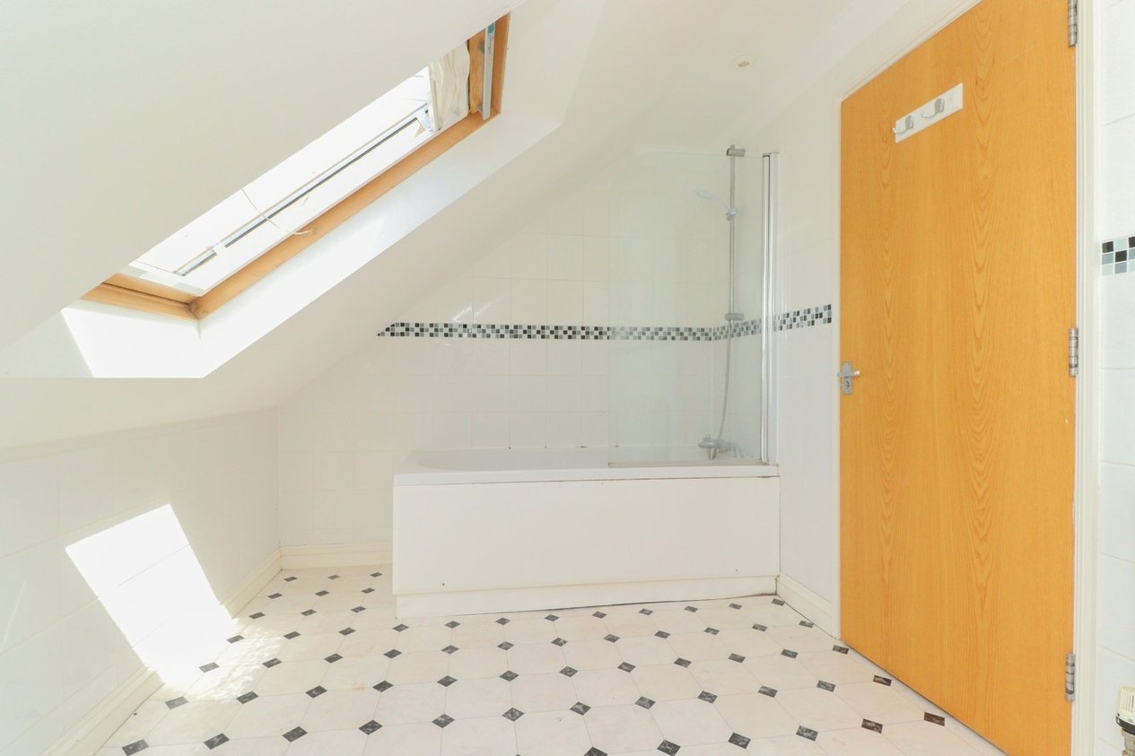 Properties Under Offer in High Street Garlinge