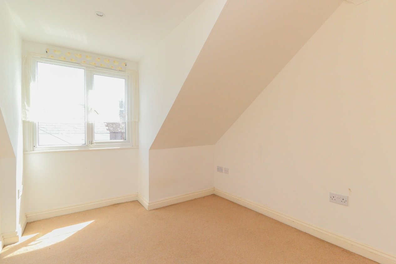 Properties Under Offer in High Street Garlinge