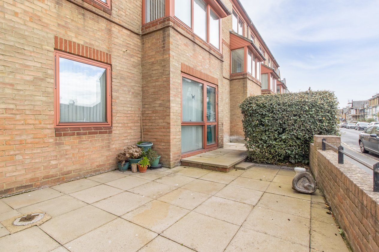 Properties Under Offer in High Street Herne Bay
