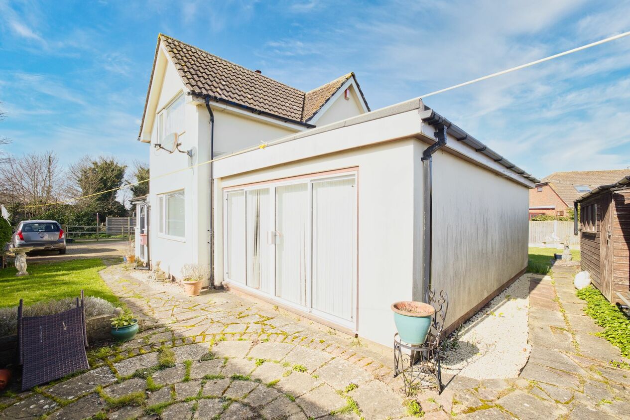 Properties For Sale in High Street  Manston