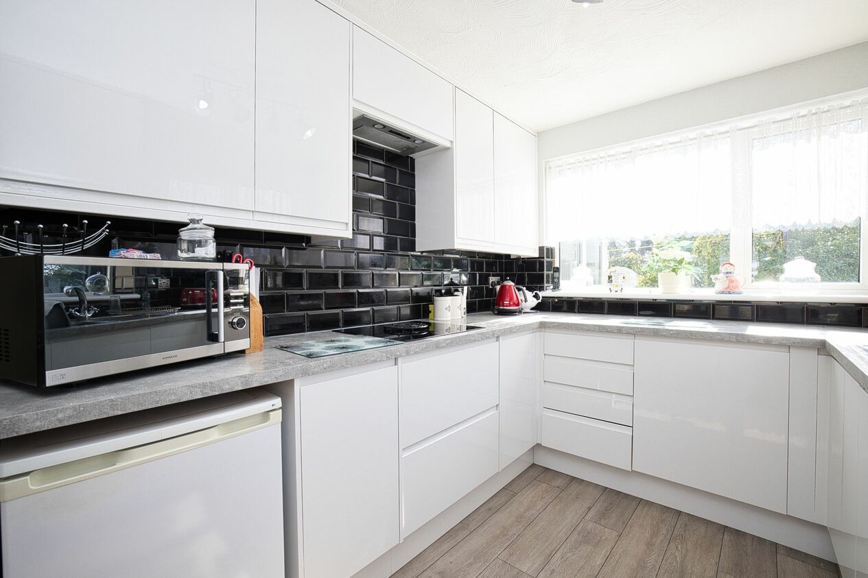 Properties For Sale in High Street  Manston