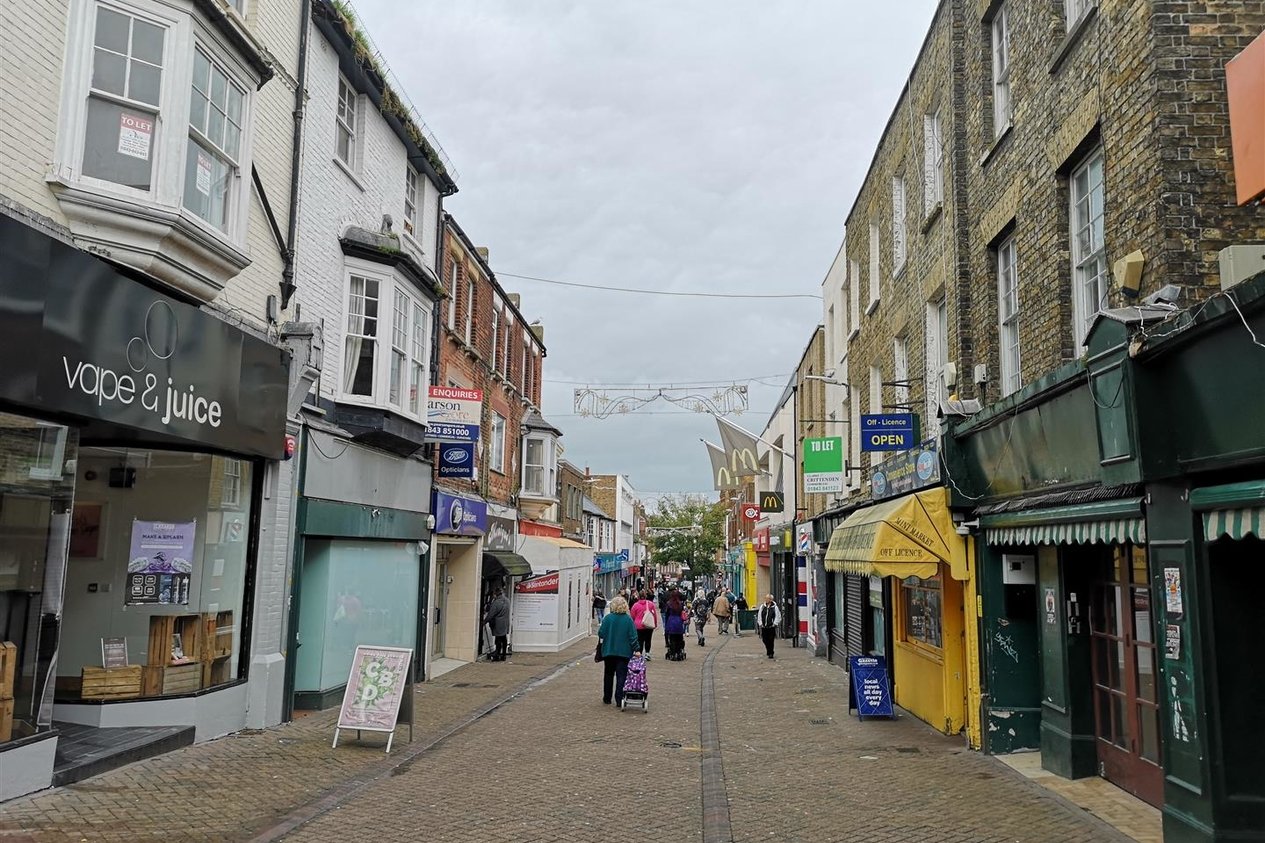 Properties Let Agreed in High Street 
