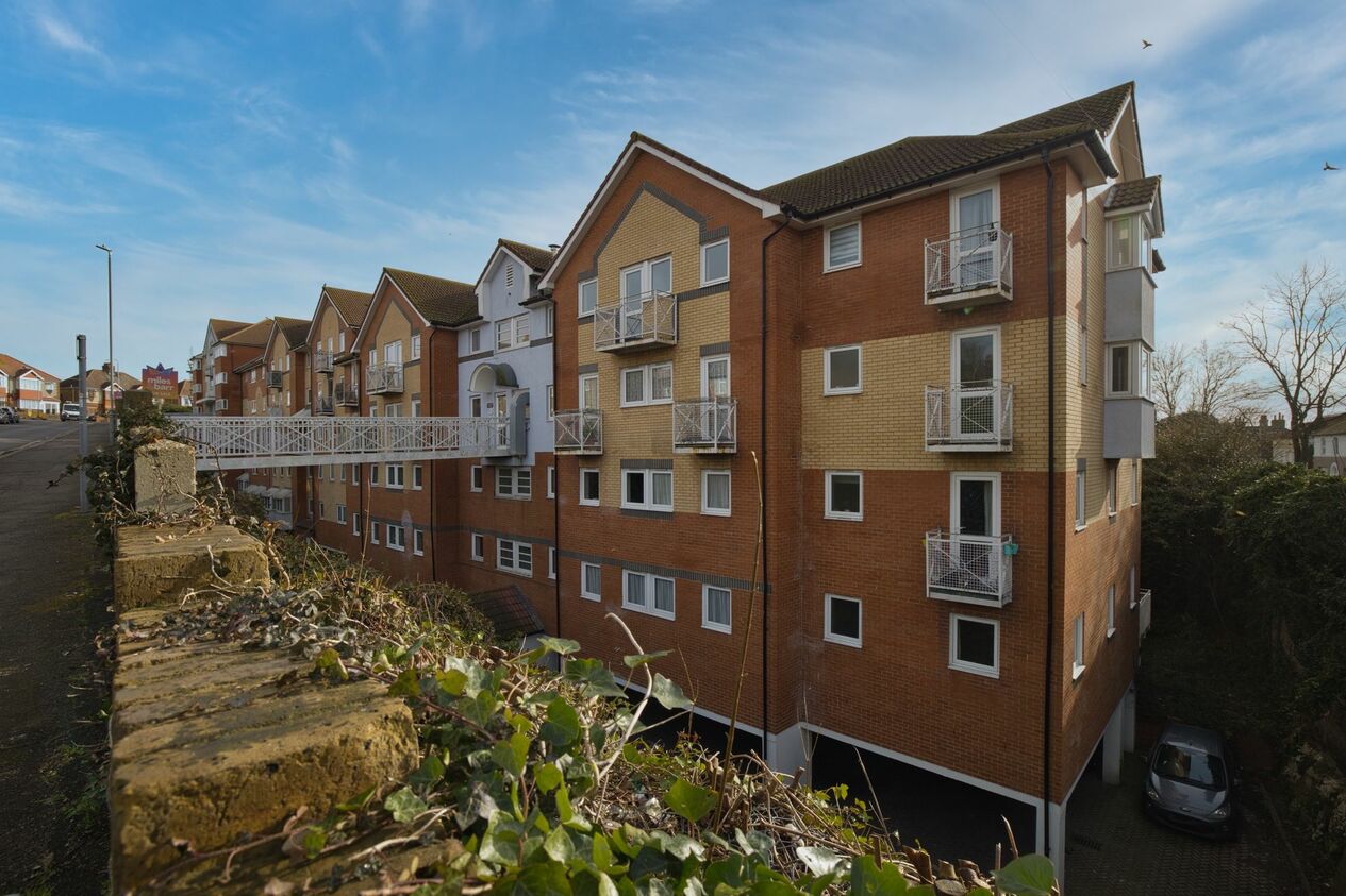 Properties For Sale in High Street  Minerva House Fortuna Court High Street