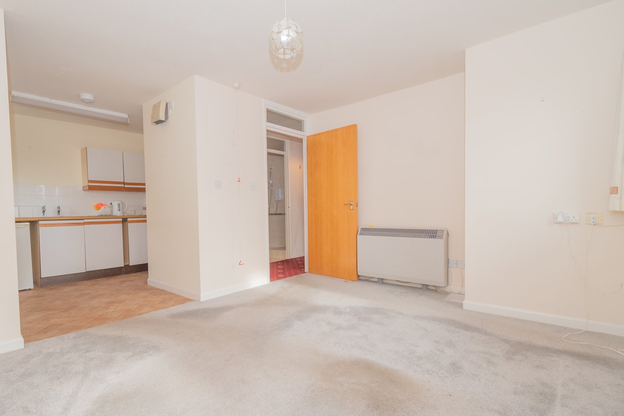 Properties Under Offer in High Street Ramsgate