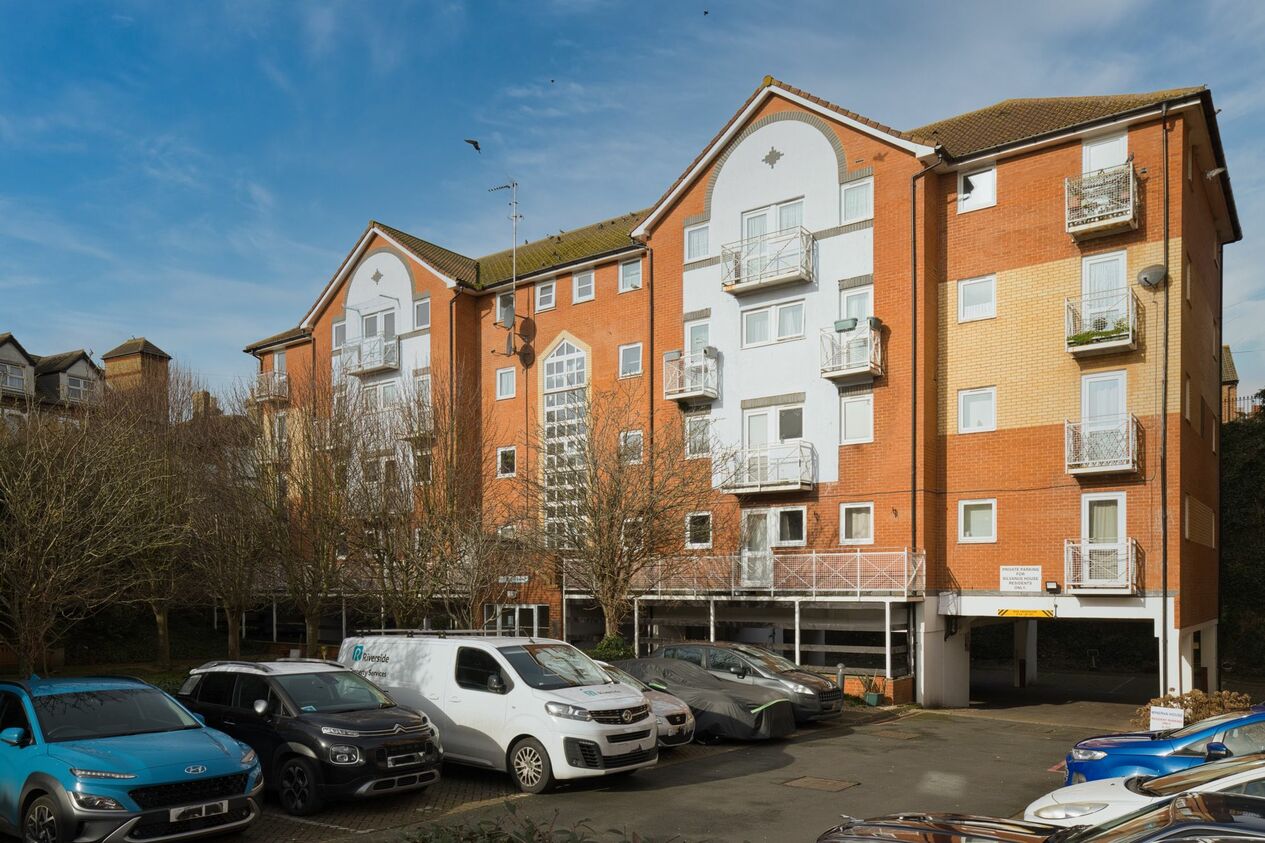 Properties For Sale in High Street  Silvanus House Fortuna Court High Street