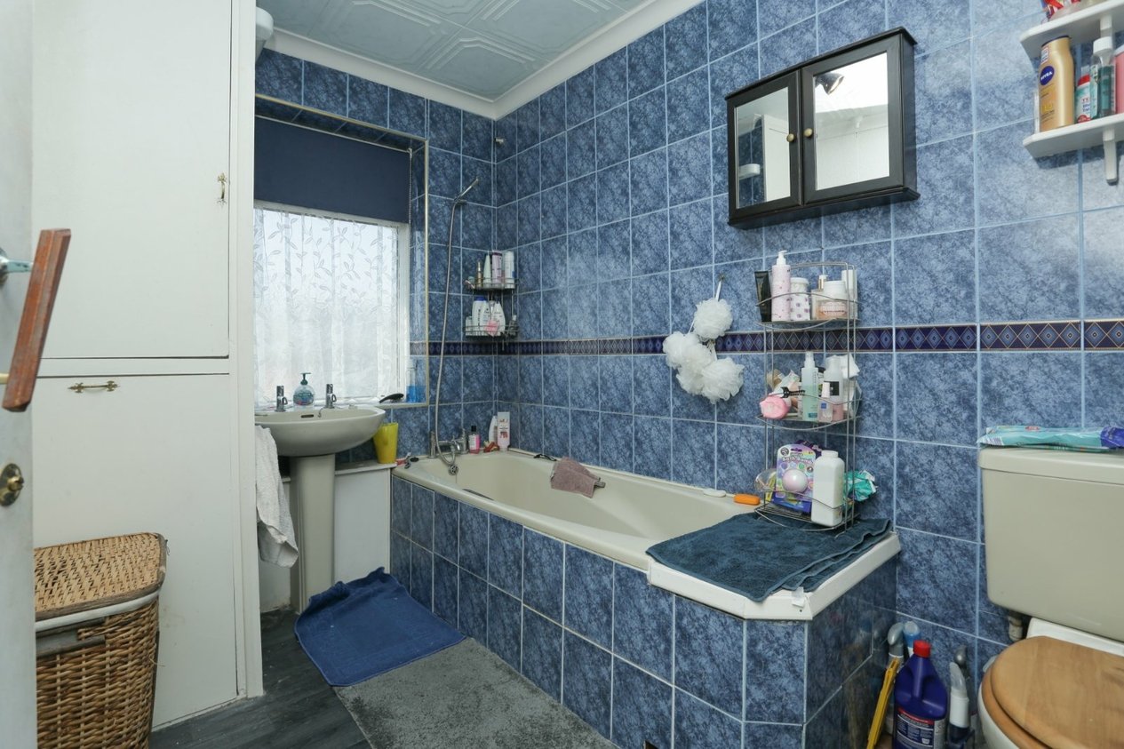 Properties For Sale in High Street St. Lawrence