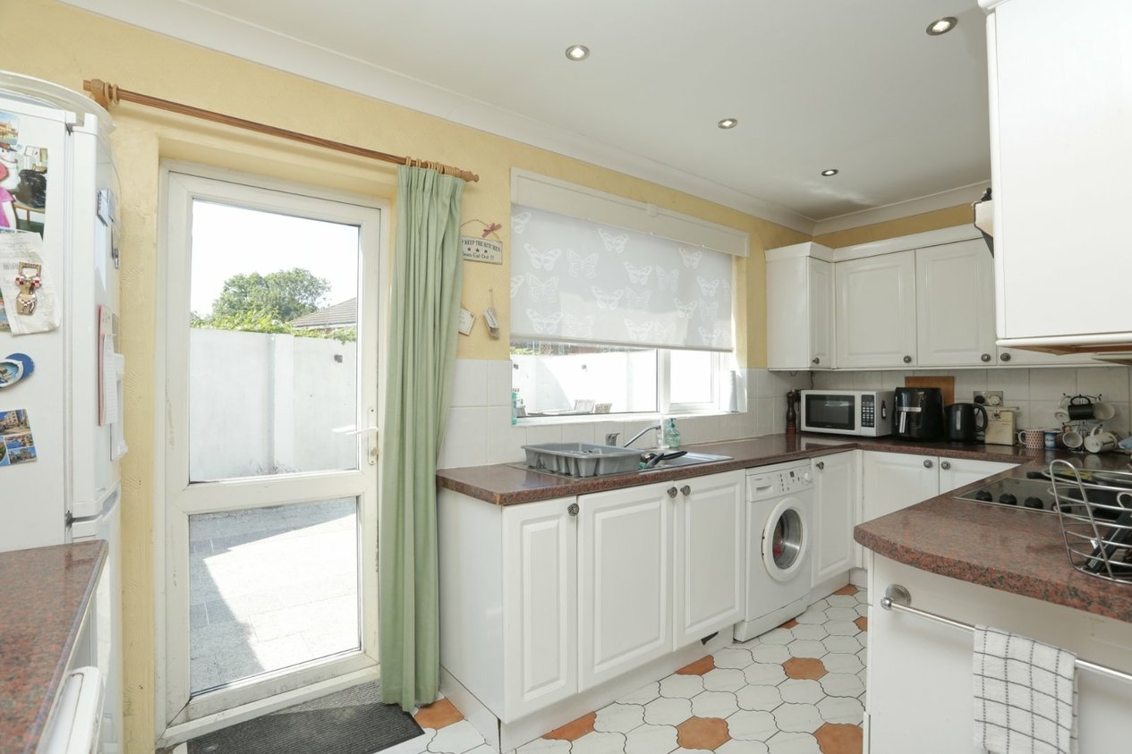 Properties For Sale in High Street St. Lawrence