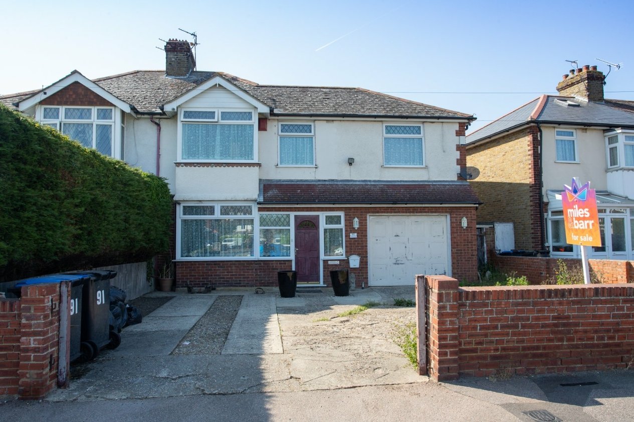 Properties For Sale in High Street St. Lawrence