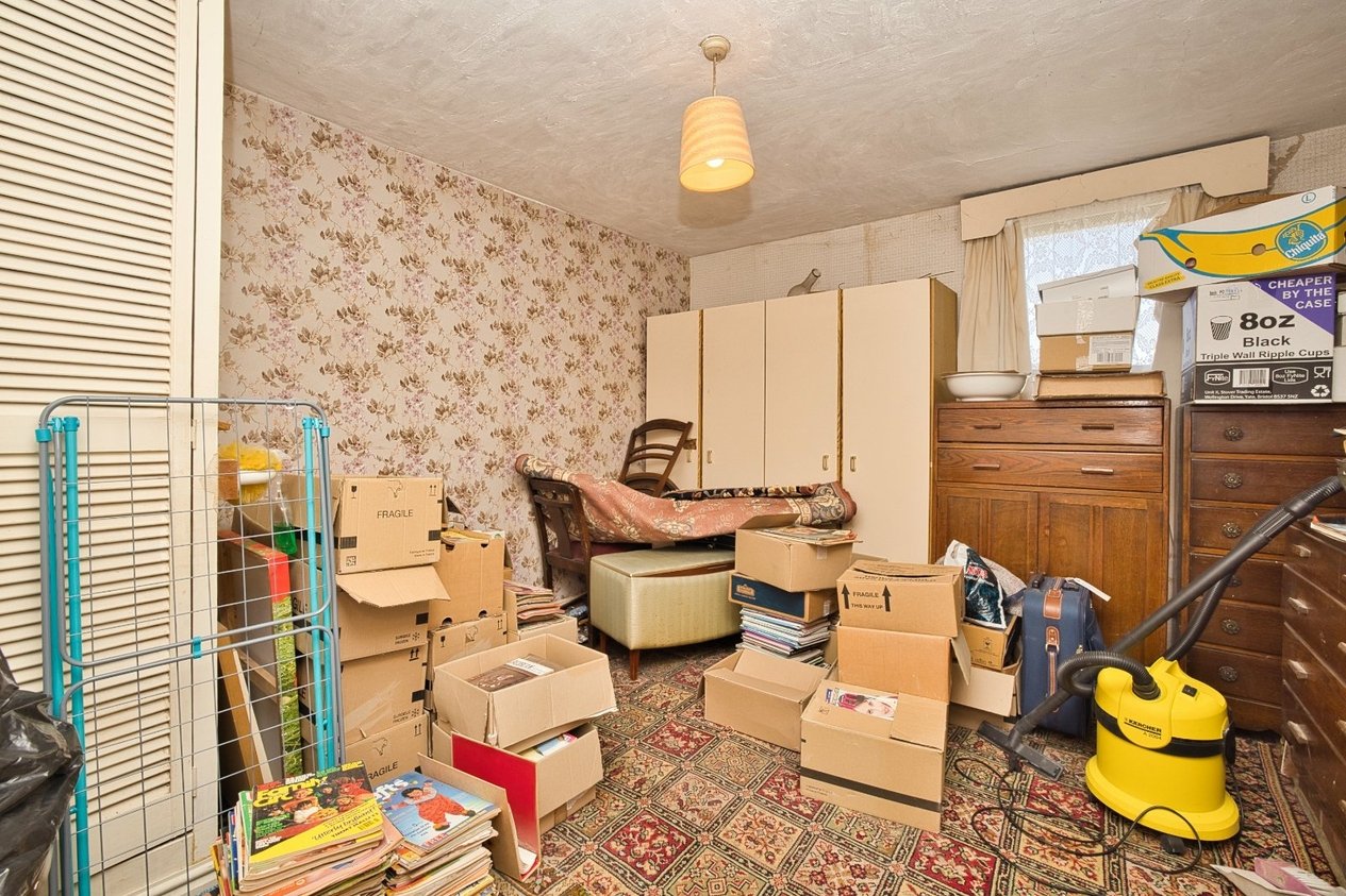 Properties Under Offer in High Street St. Peters