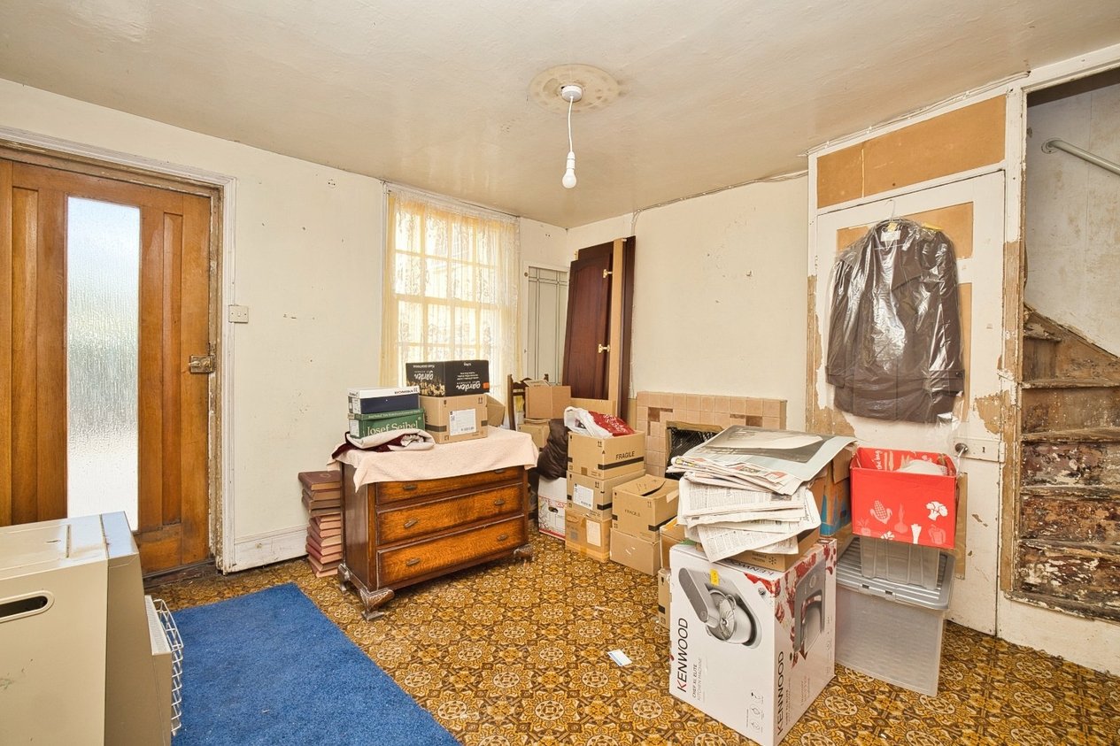Properties Under Offer in High Street St. Peters