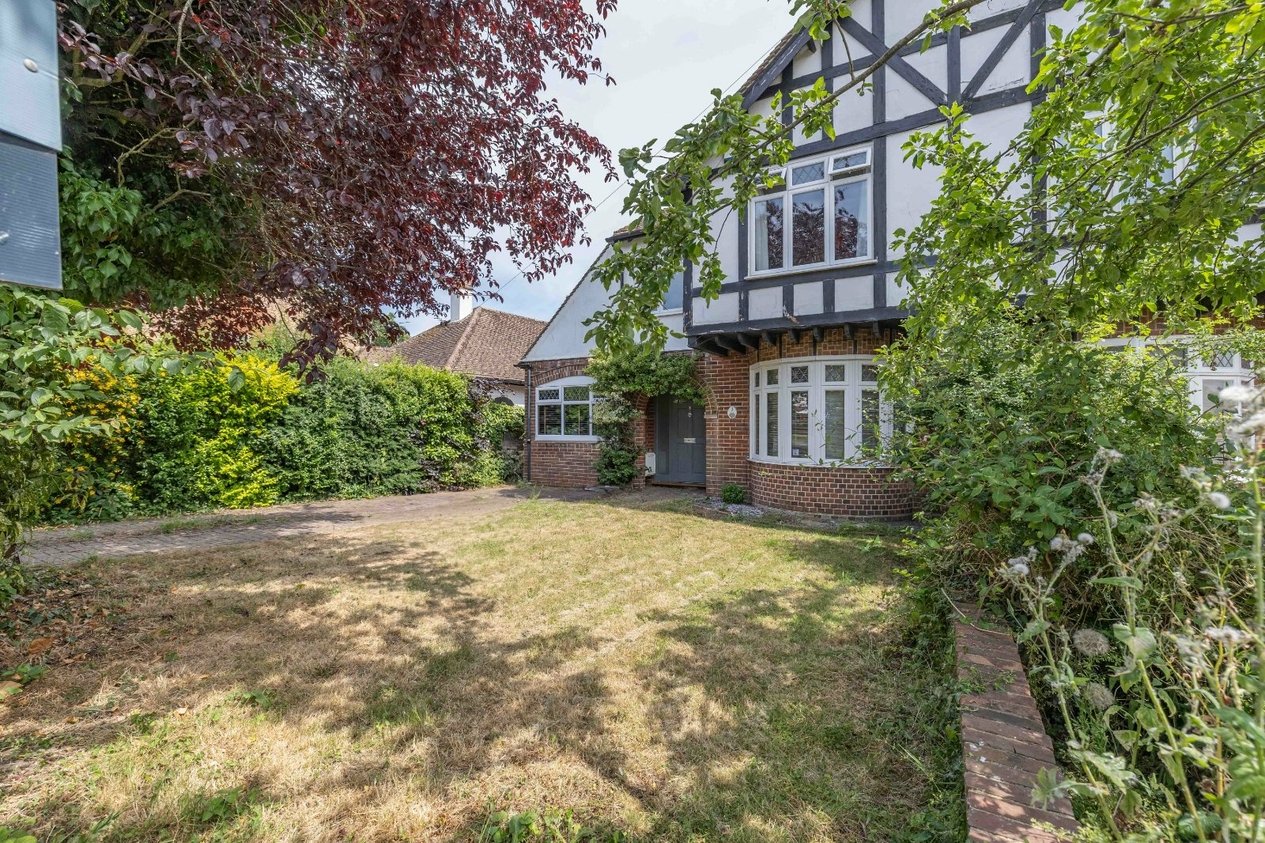 Properties For Sale in Highfield Close Blean