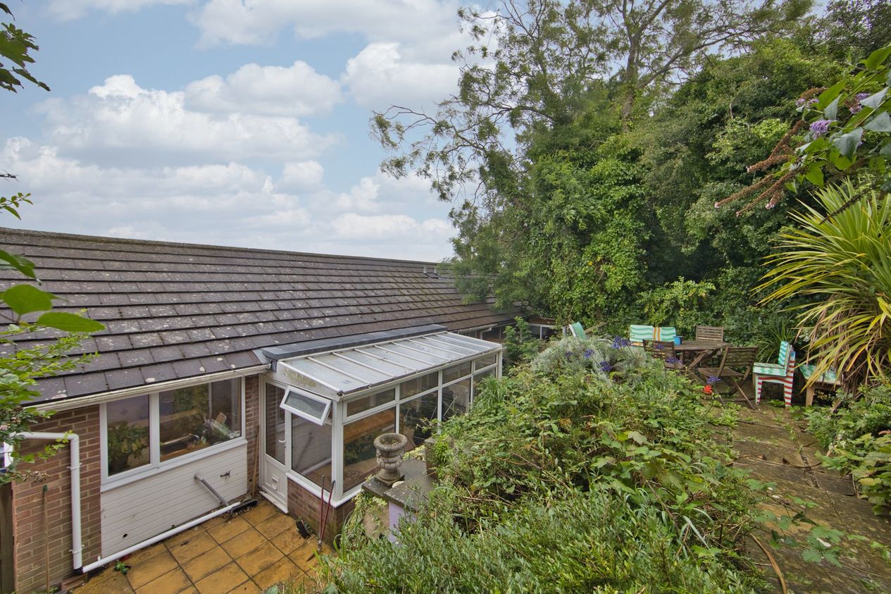 Properties For Sale in Highland Close  Folkestone