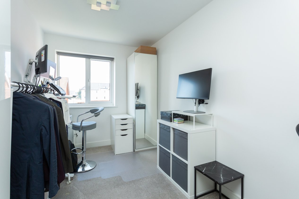 Properties For Sale in Highlanders Avenue Canterbury