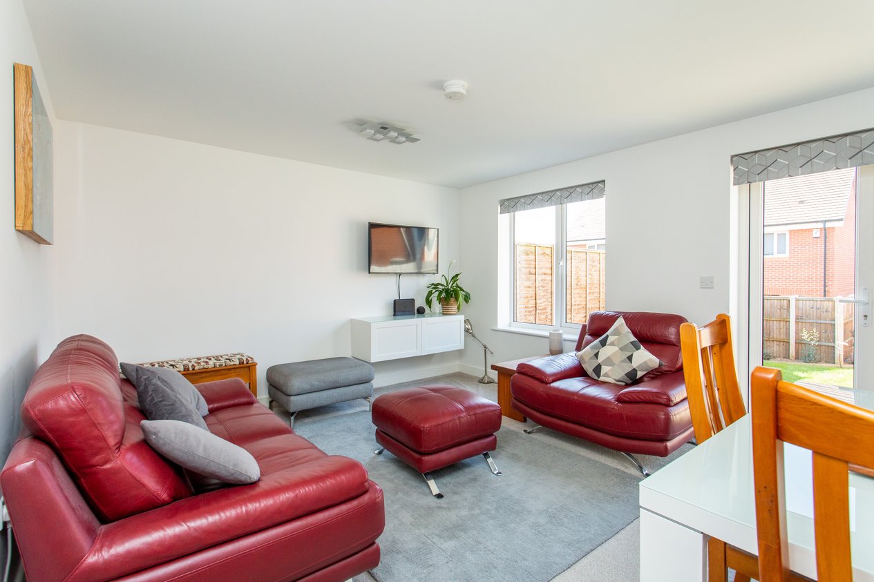 Properties For Sale in Highlanders Avenue Canterbury