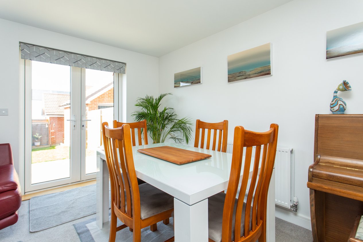 Properties For Sale in Highlanders Avenue Canterbury