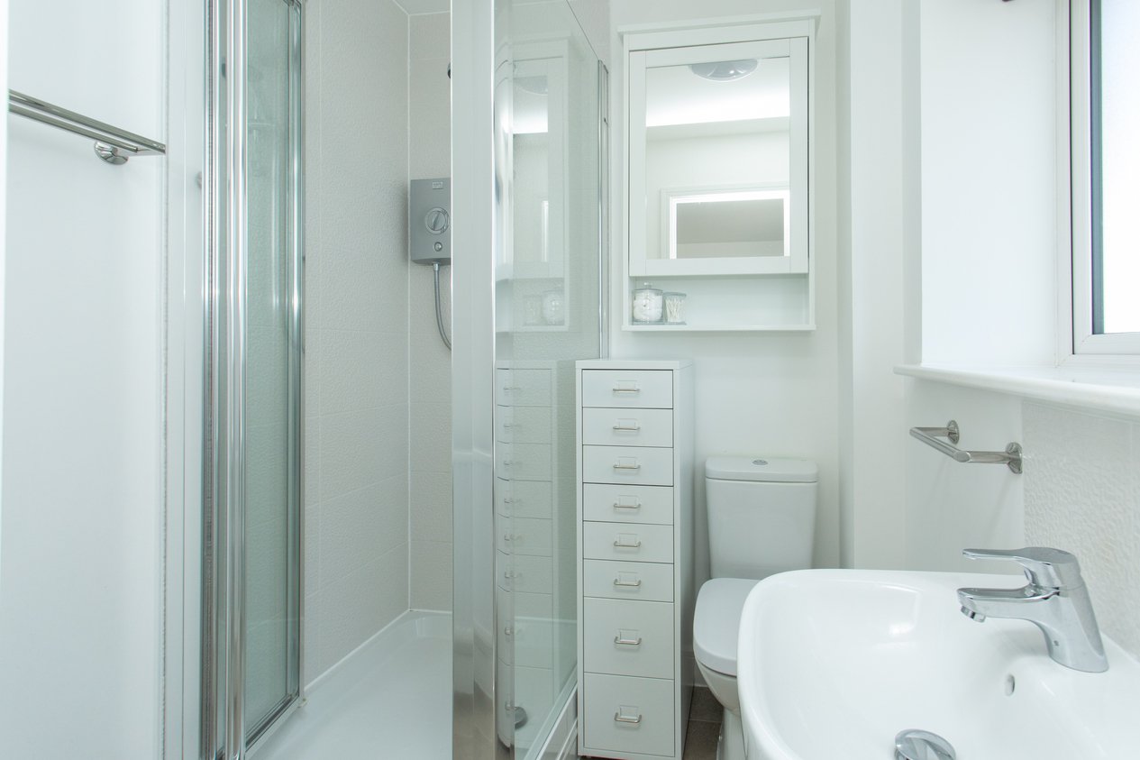 Properties For Sale in Highlanders Avenue Canterbury