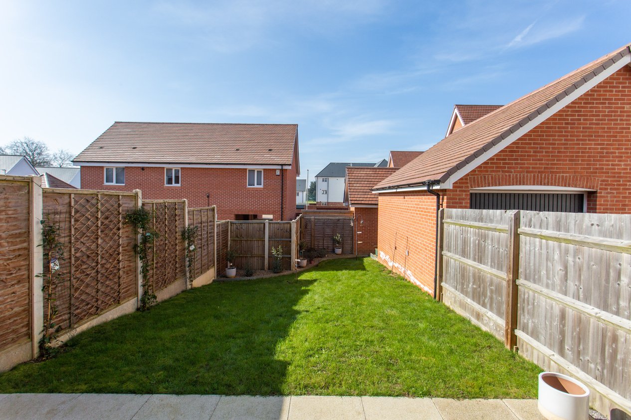 Properties For Sale in Highlanders Avenue Canterbury