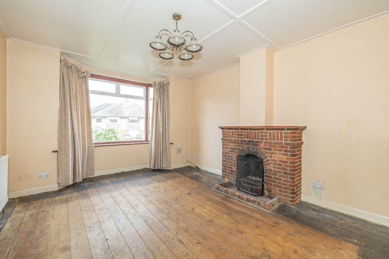 Properties For Sale in Hillside Avenue Canterbury