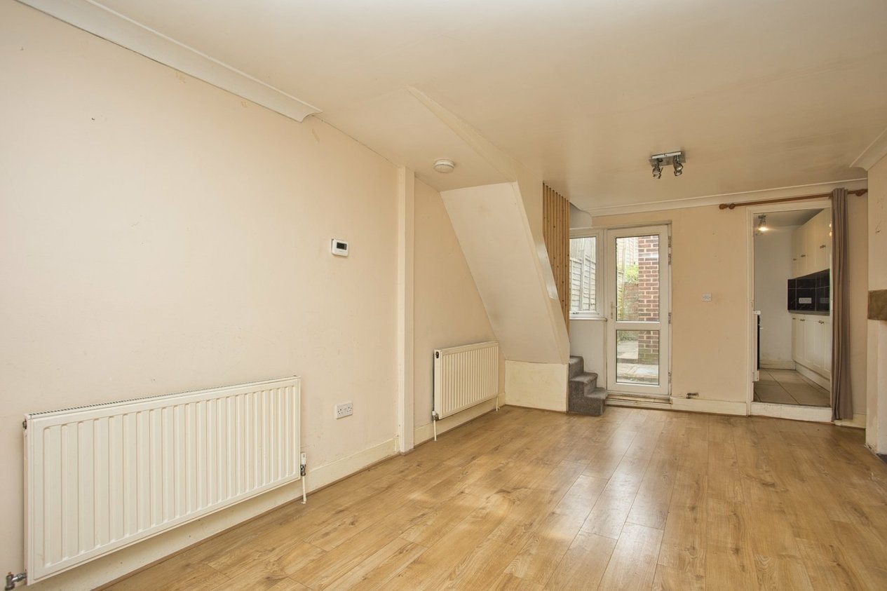 Properties Under Offer in Hillside Road Dover